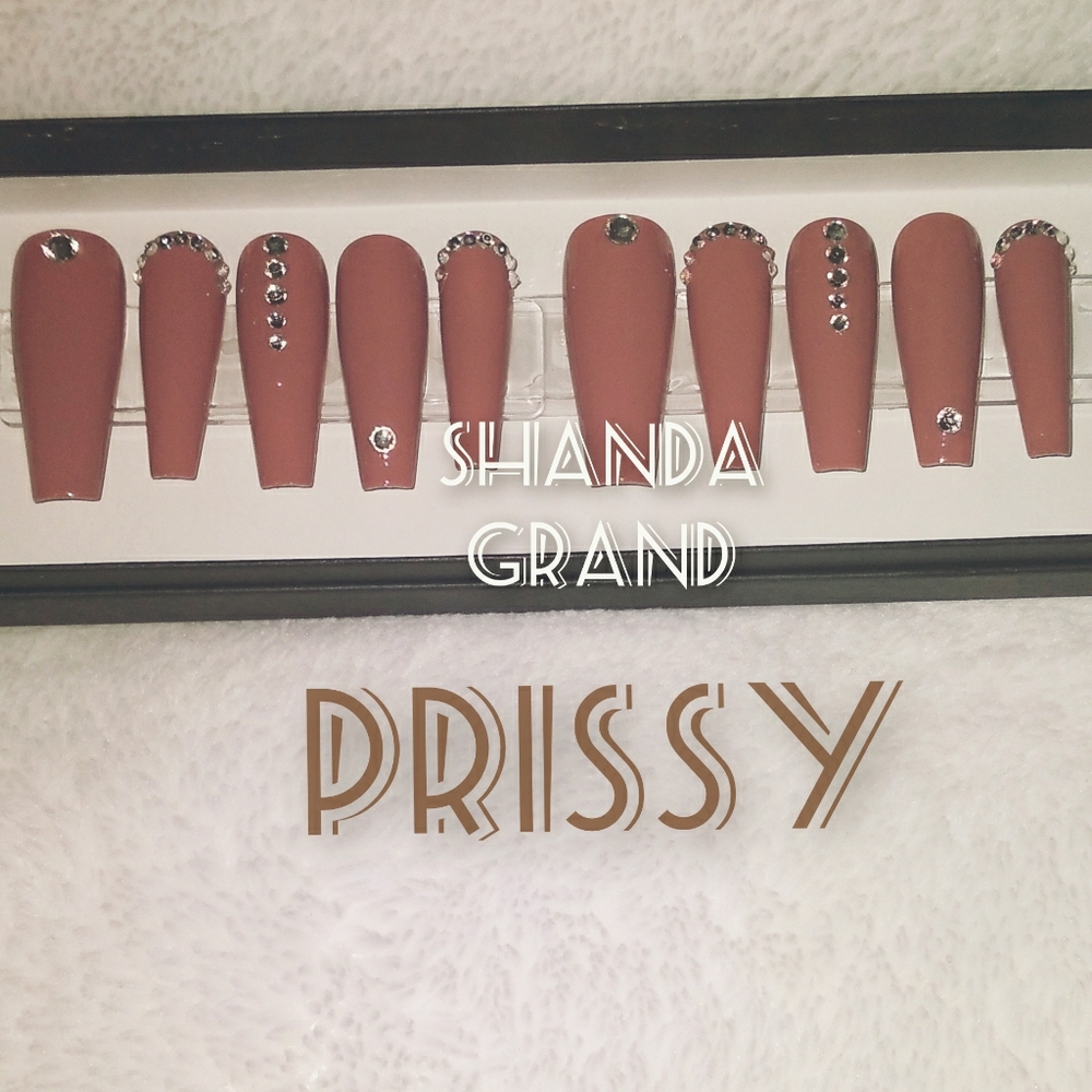 Lux Press-On Nail Sets (Coffin Shape)
